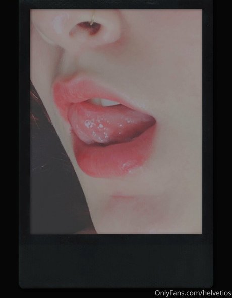 Oriana Leal model high quality photos