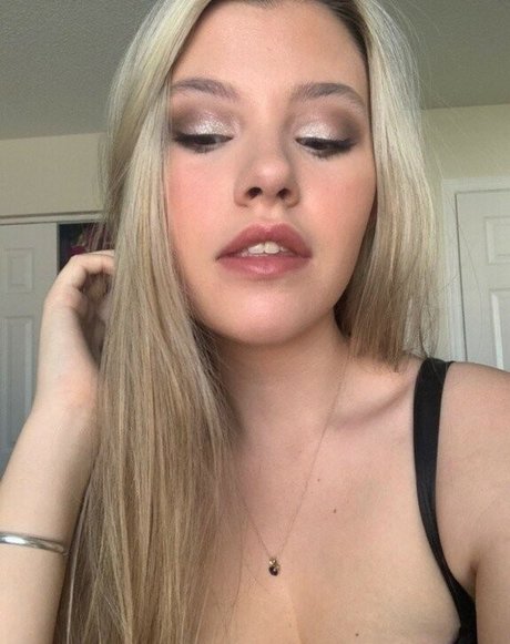 Becca Barnes sex model archive