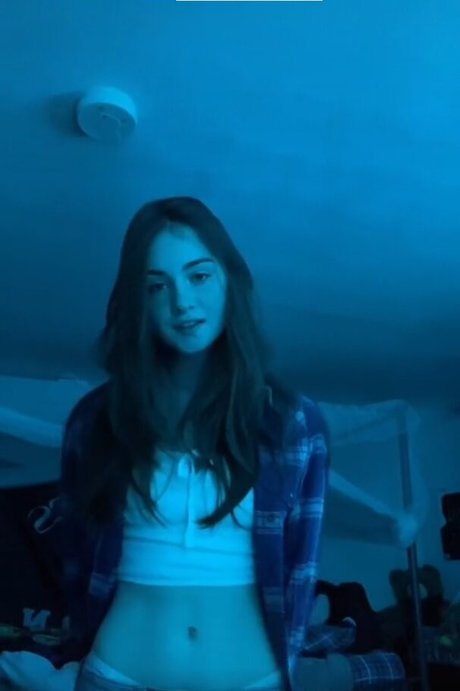 Nellie Rose pornstar art pic