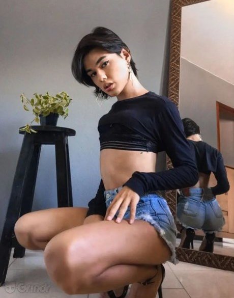 Ysabella Kyle model nice img