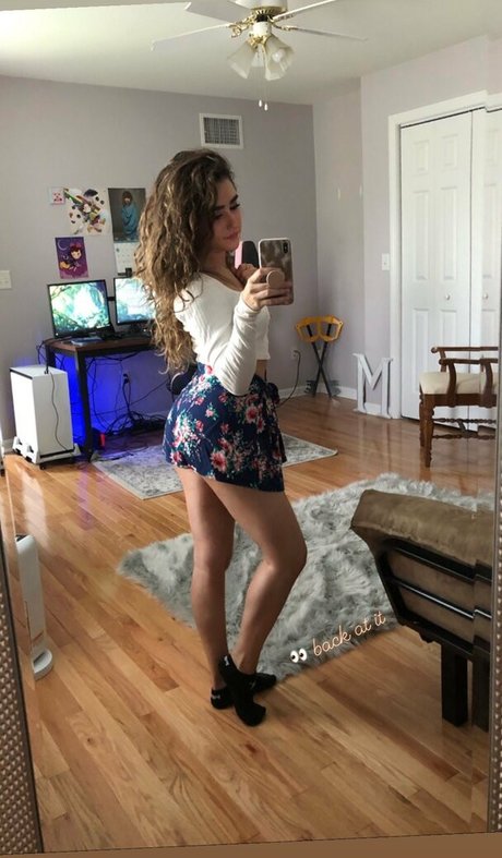 Melipastel hd pornstar pic