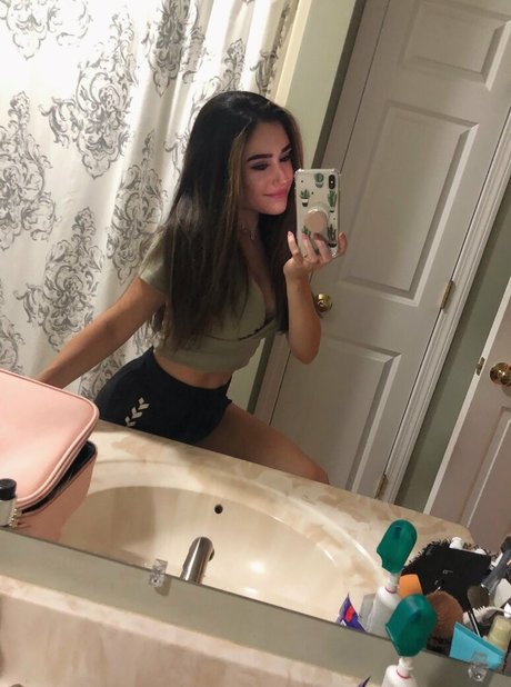 Melipastel sexy pornstar gallery