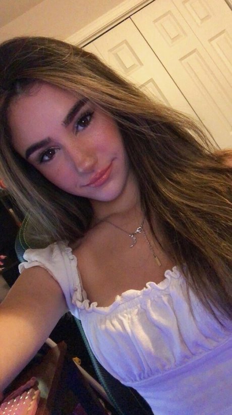 Melipastel star erotic image