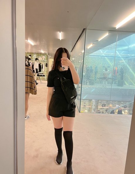 asian onlyfans hot gallery