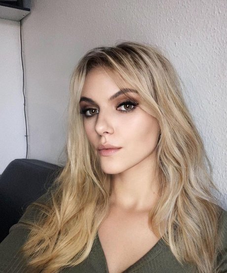 Kylliecosplay star porn pics