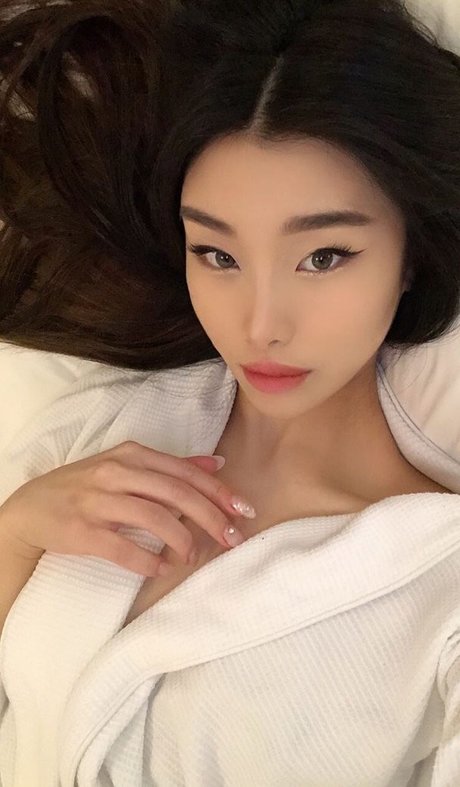 bbymari pornstar art photo