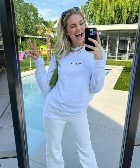 Romee Strijd model top gallery