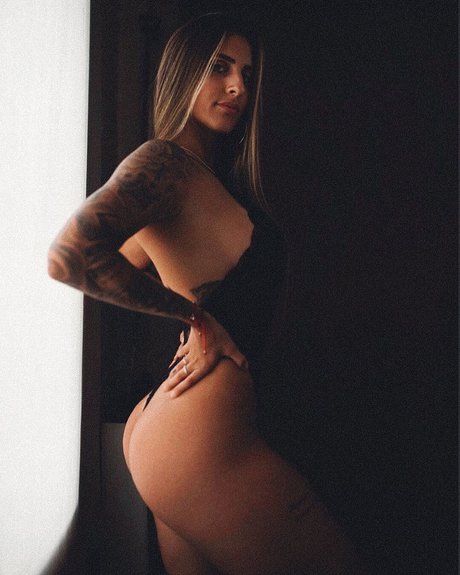 beautiful ebony onlyfans hot naked pictures