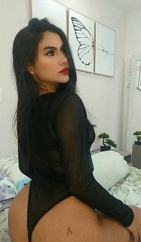 blowjob brunette onlyfans sexy picture