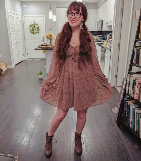 Skirtzzz model erotic img