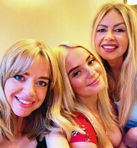 Coronation Street naked actress gallery