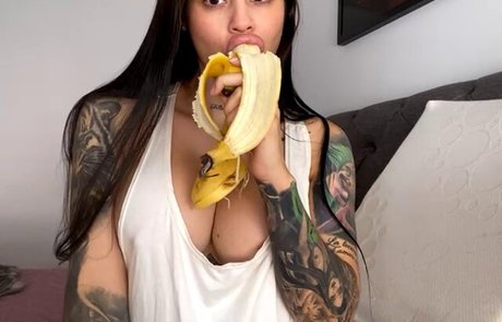 Lara Henao nude star photo