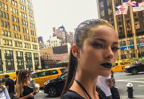 ohwhatafox pornstar erotic pics