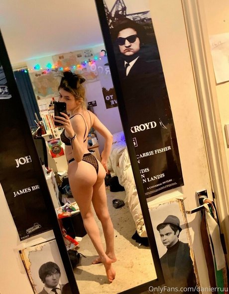 danierruu star beautiful gallery