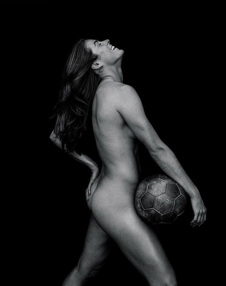 Kelley O Hara star best pictures