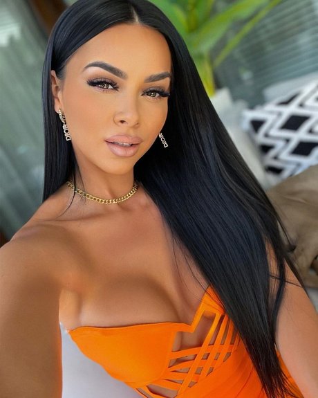 ilailonaa model sexy picture