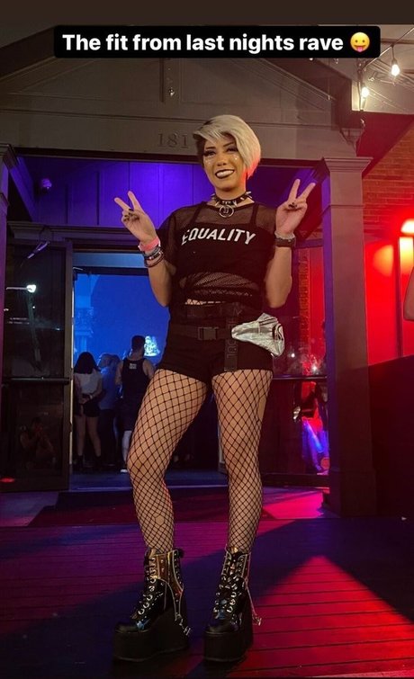 Namii cos sex model images