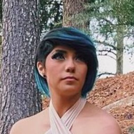 Namii cos model sexy pictures