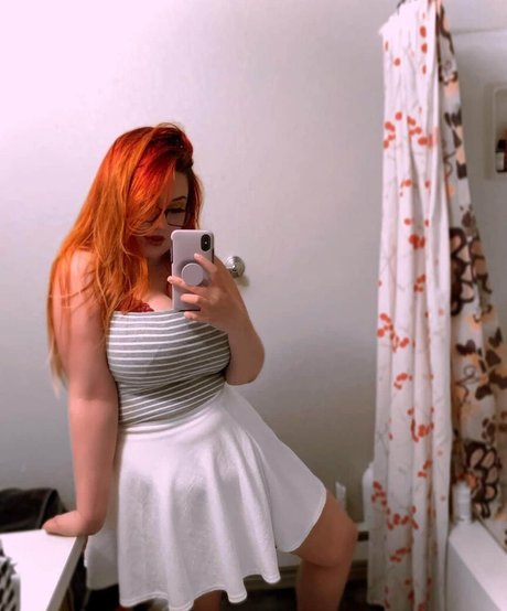 redhead pawg onlyfans hd picture