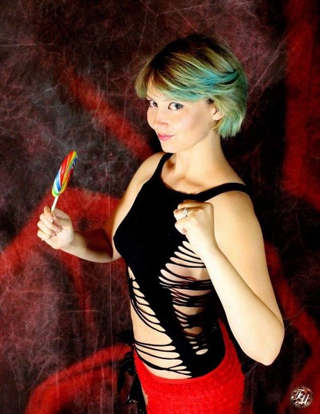 Avalon Zuercher pornstar photo