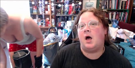 Avalon Zuercher Profile Pic