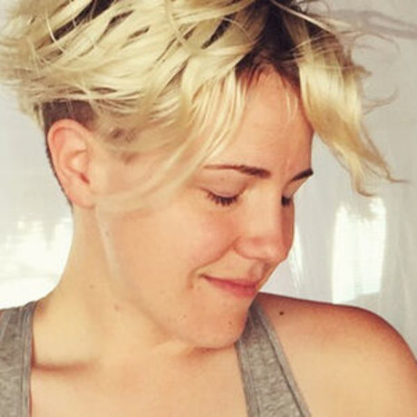 Hannah Hart pornstar xxx photos