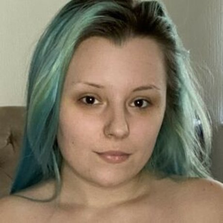 Josie Mcbob art model archive