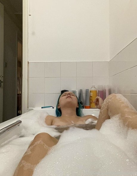 beach onlyfans pretty galleries