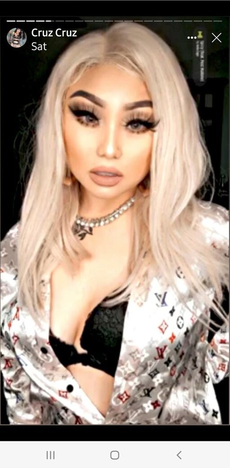 Cruz Cruz hd pornstar images