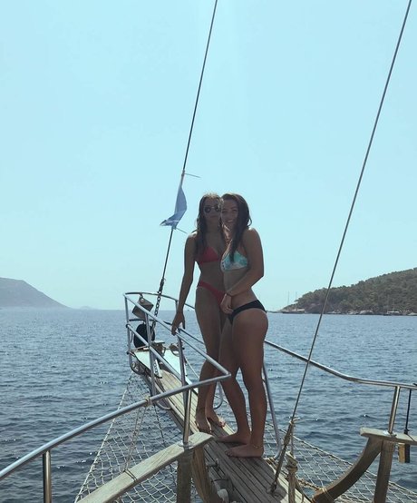 Jodie Anna Burrage perfect model archive