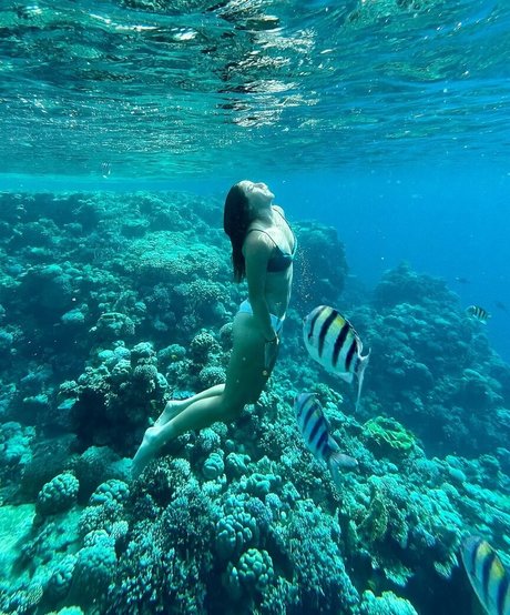 Jodie Anna Burrage star beautiful picture