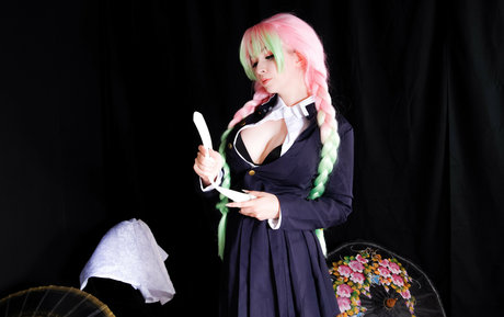 Darling Ducky Cos star hot image