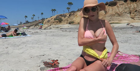 Rebecca Zamolo model nudes pics