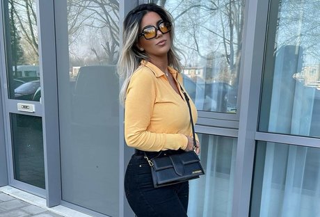 _naz t free star photos