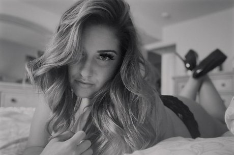 Alyssamax07 pornstar nudes images