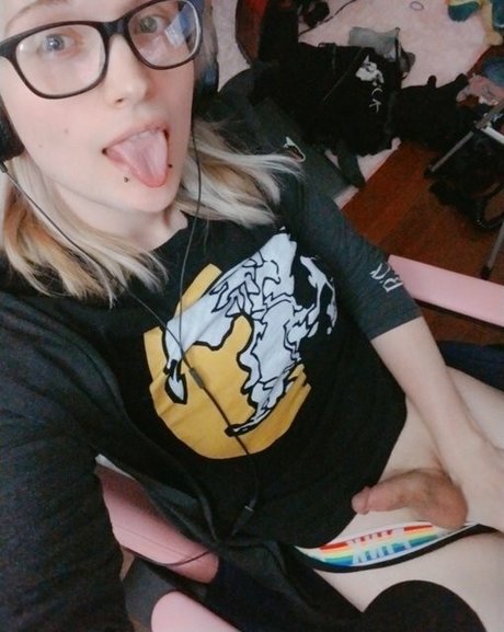 Jaxipup model nudes pictures