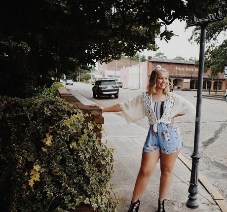 Squidbean nude model pictures