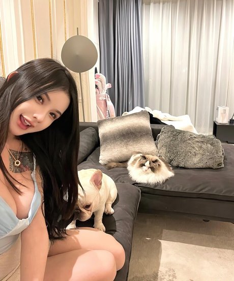 xyyoff pornographic actress photos