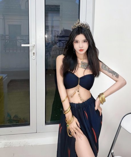 xyyoff pornstar exclusive gallery