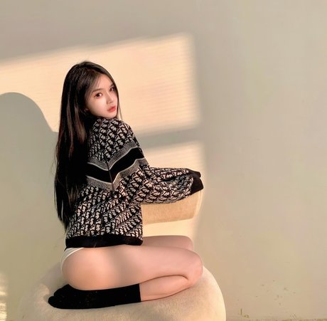 xyyoff star exclusive photos