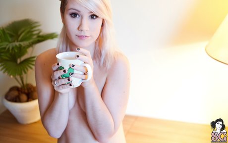 Euphoriasis model erotic images