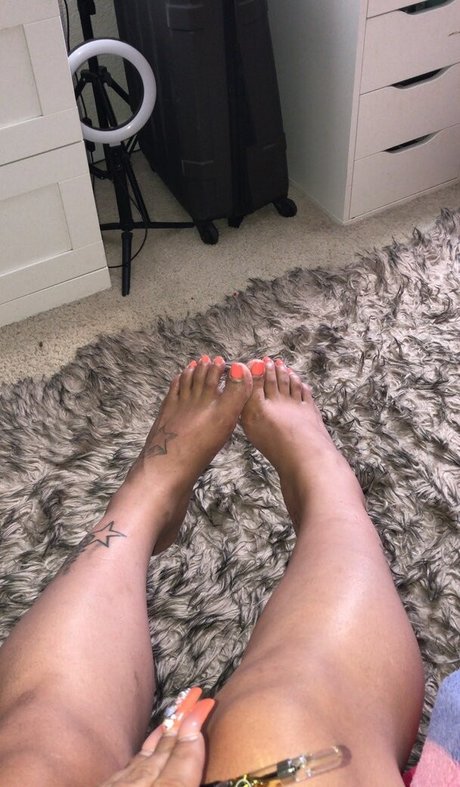 Demii D Best model naked pics