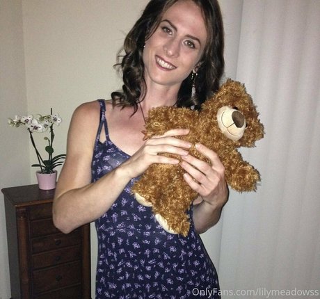 Cypress Lily model nice picture