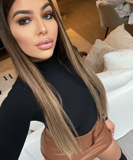 Erin Gray perfect pornstar gallery