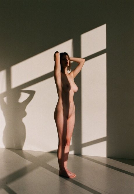 invaklina hot actress pictures