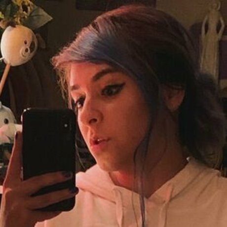 Yellowspoongirl actress img