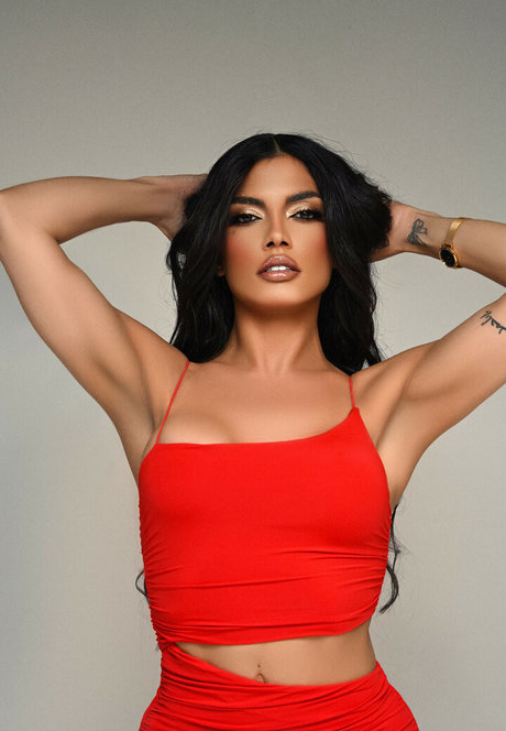 Beatricy Velmont model hd img