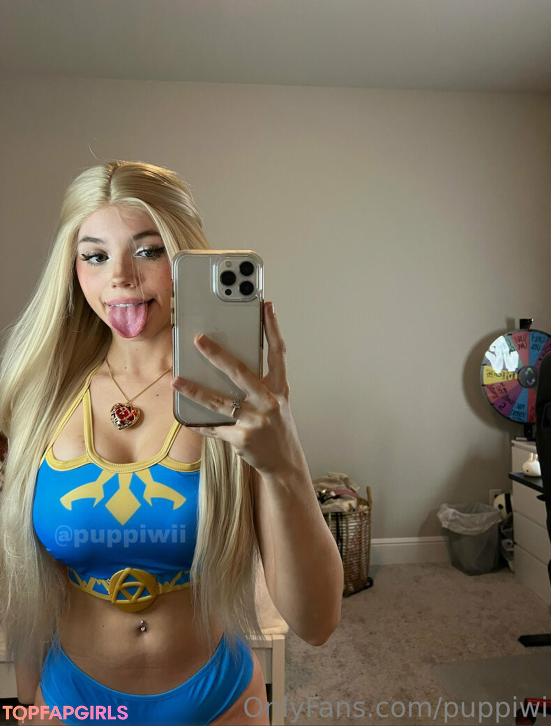 Puppiwi star sexy galleries