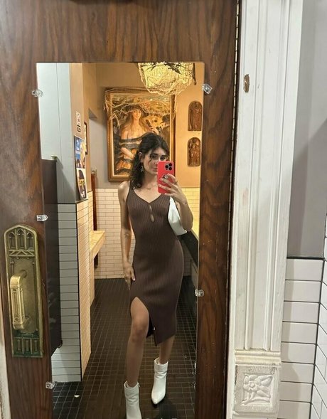 vigo onlyfans art nude gallery