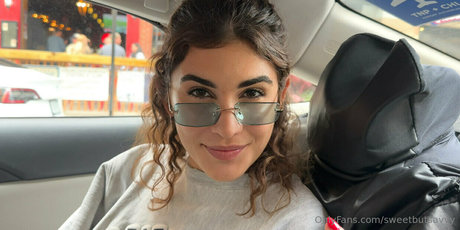 eating onlyfans porno photo